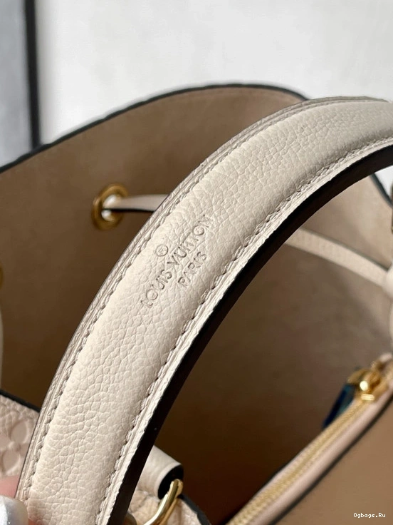 LOUIS VUITTON MM NÉONOÉ 0801